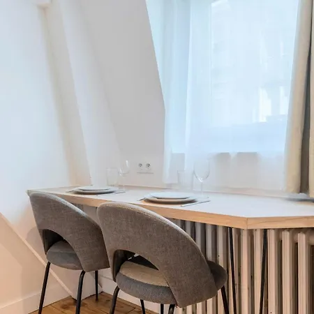 Beaux Arts Equipped Apartment *